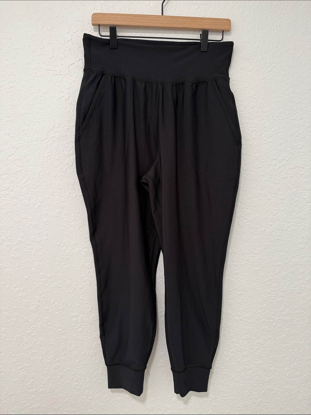 OLD NAVY Black High-Waist Jogger Pants Size Large